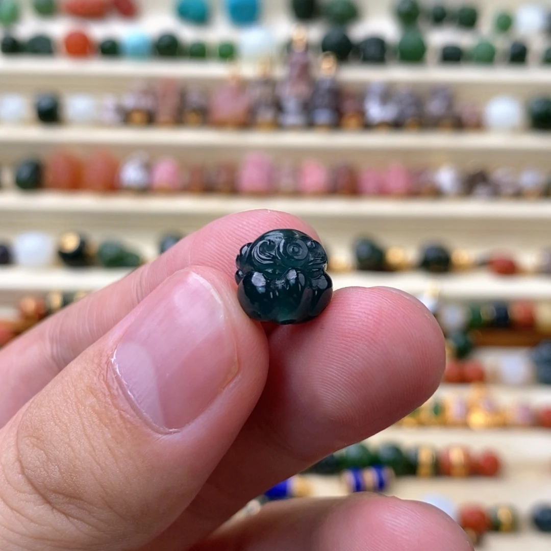 翡翠未镶嵌颈饰隔珠