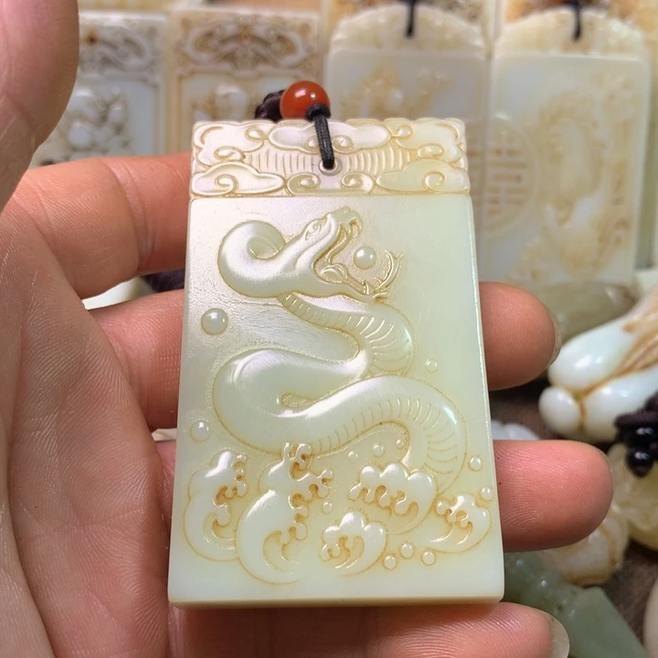 和田玉挂件未镶嵌恭*傅