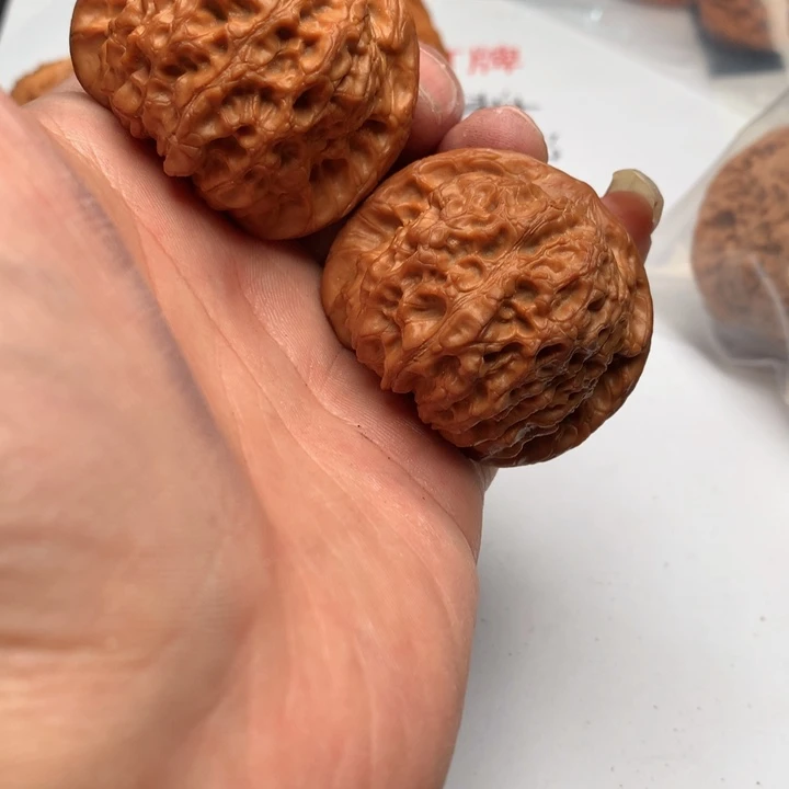 抱****把件文玩核桃我也