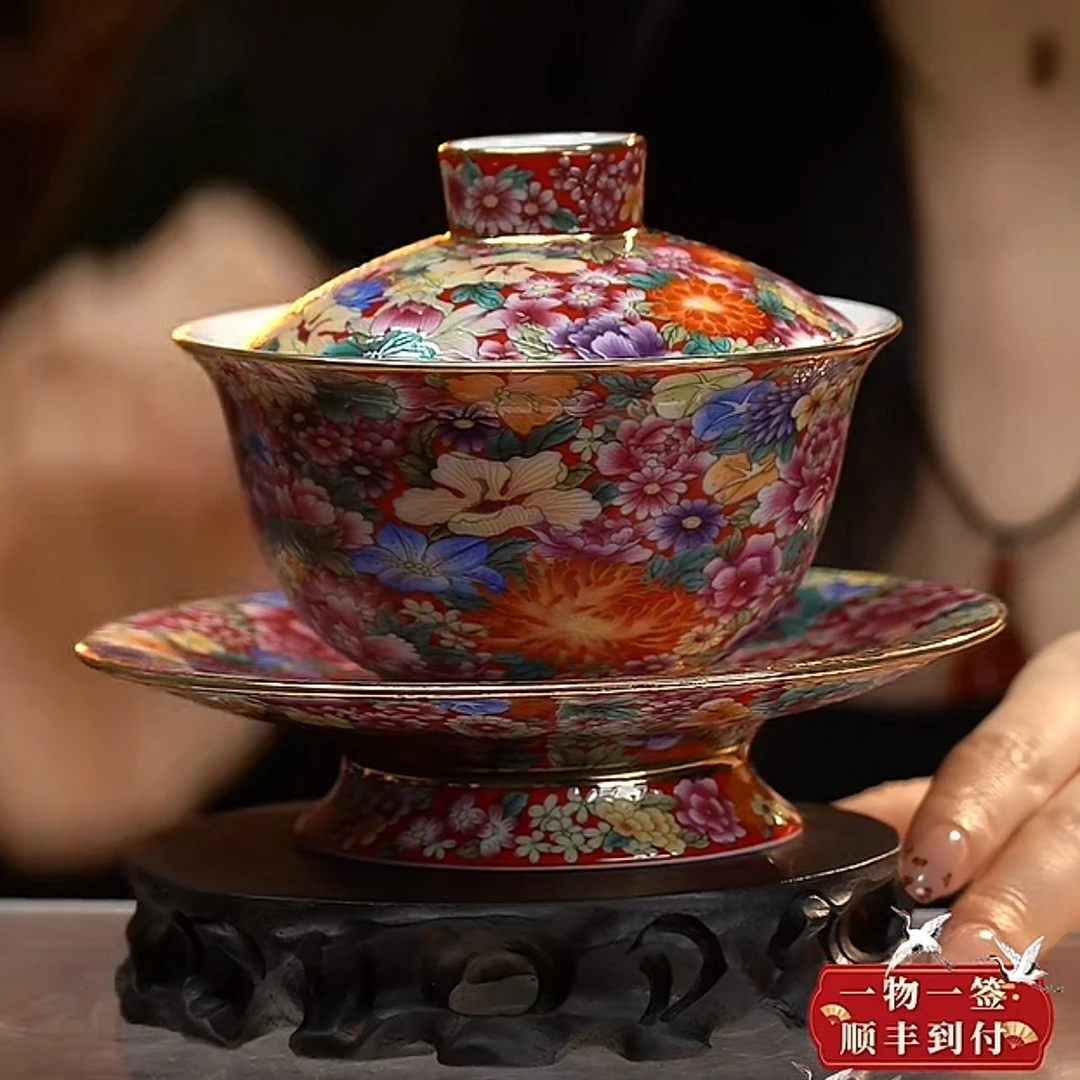 F红地粉彩描金百花不落地纹三才盖碗