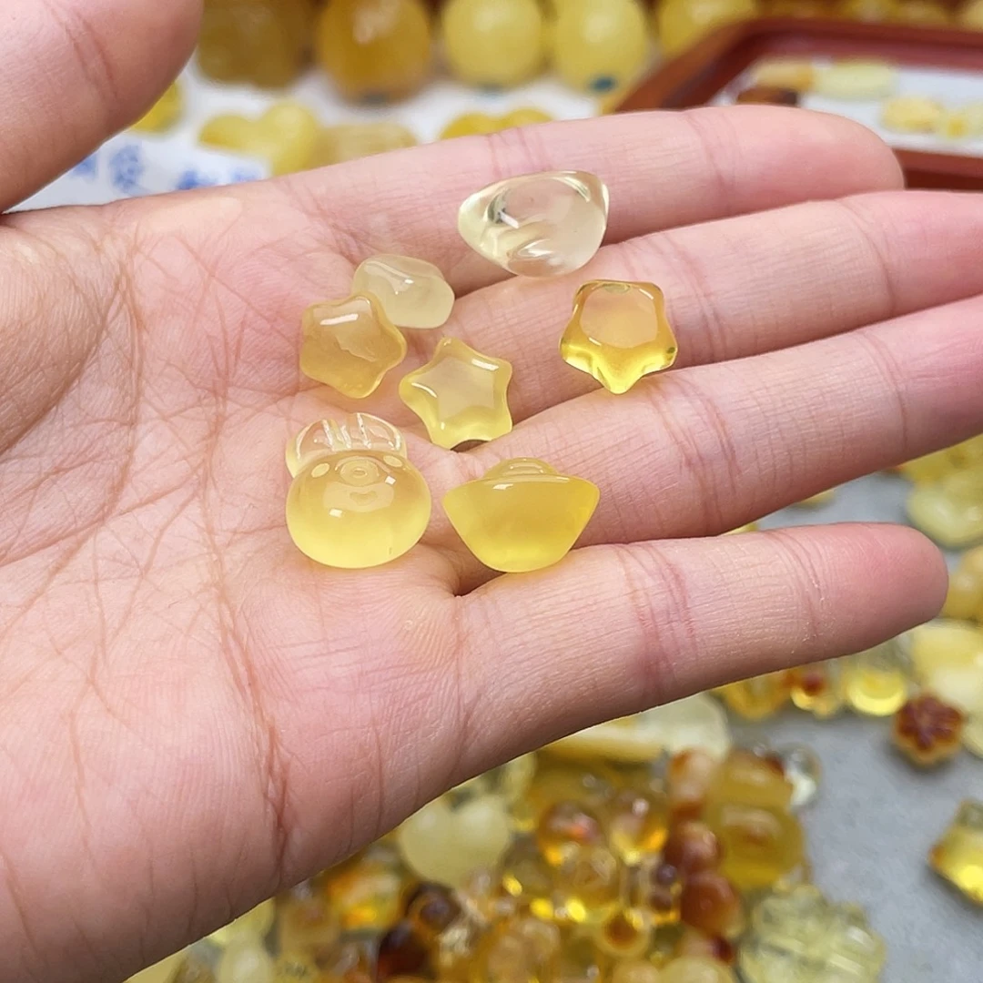 n***暖琥珀未镶嵌吊坠(不含链)