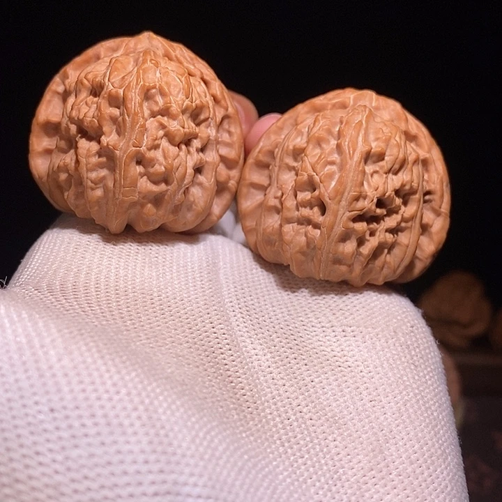 文玩核桃吊坠全品40球白
