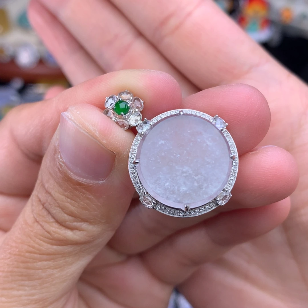 翡翠吊坠(不含链)18K金镶嵌