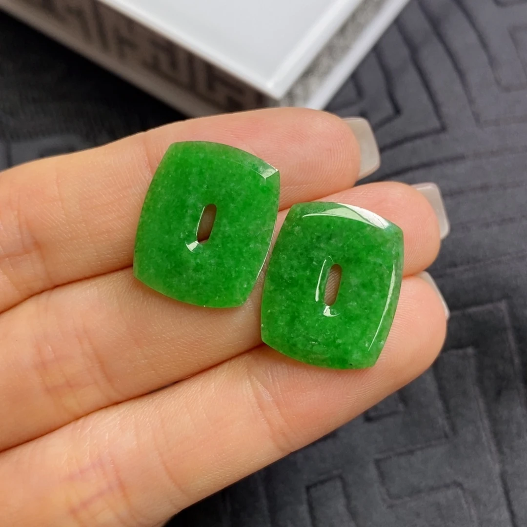 翡翠未镶嵌耳饰满色方糖