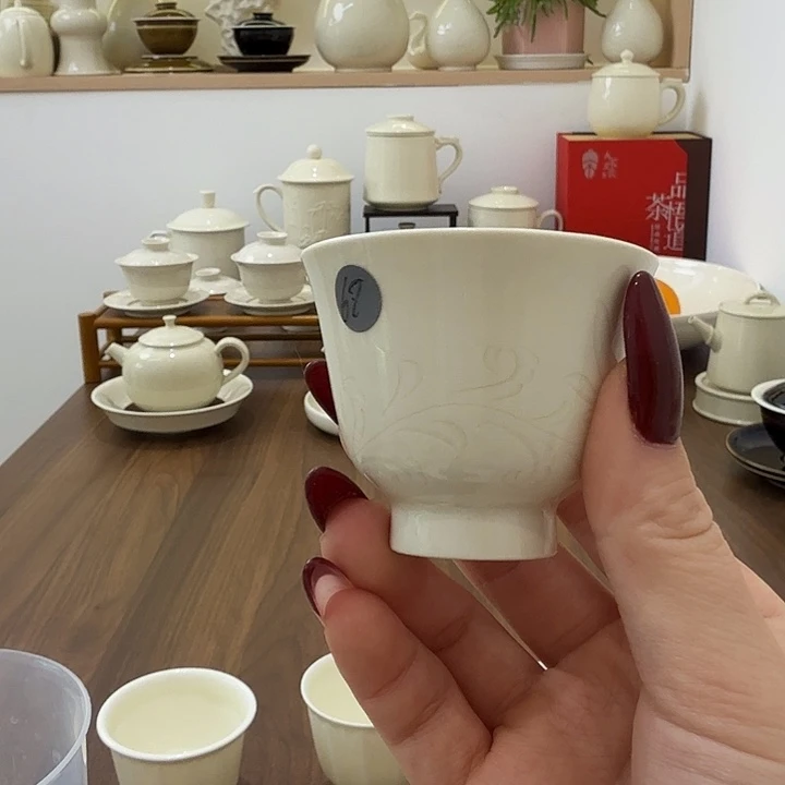 梦***扬手工缠枝莲花杯 瑕疵矿点