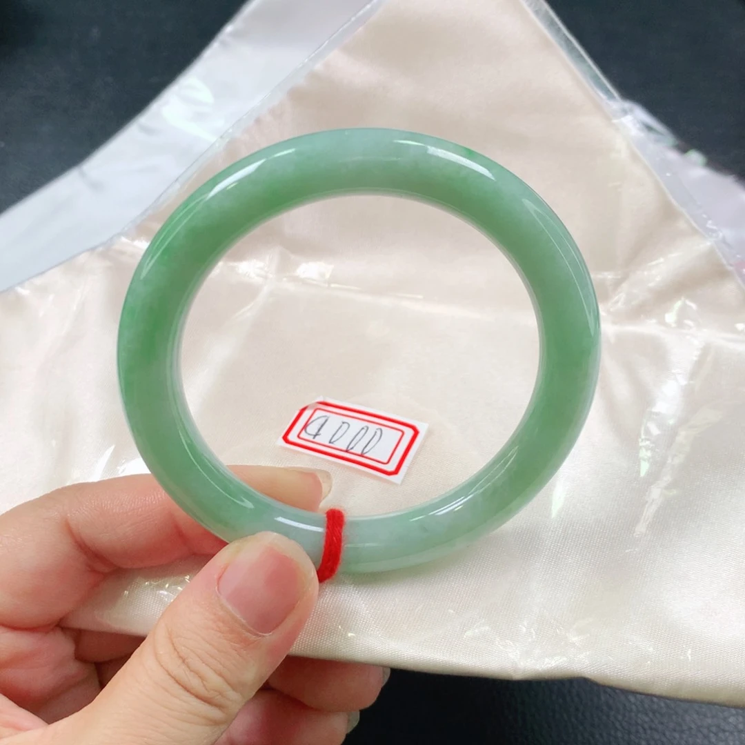 翡翠手镯（圆镯）未镶嵌03