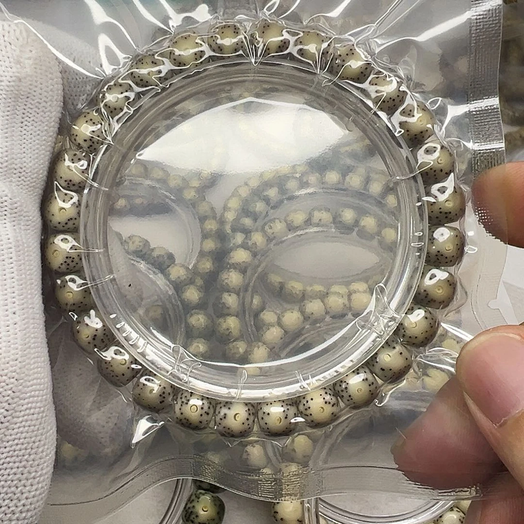 手串星月菩提8.5×7奶奶灰  744