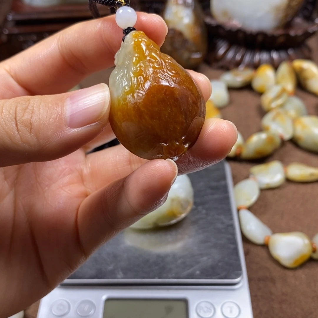 大***力和田玉未镶嵌挂件