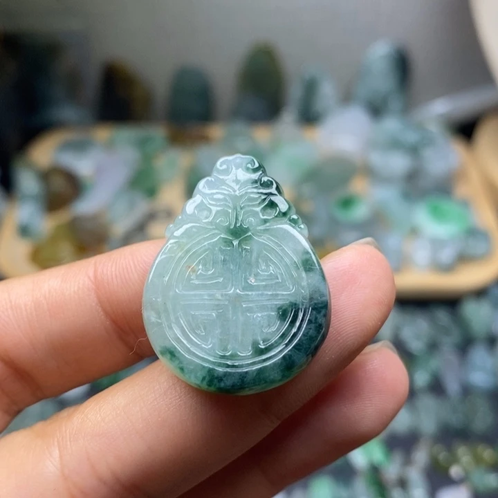 颈饰未镶嵌翡翠仿古牌