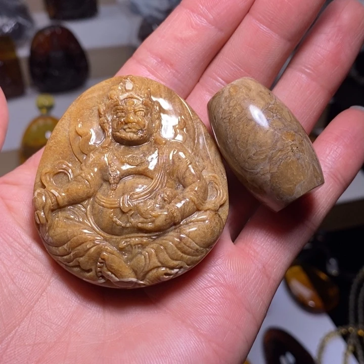 琥珀颈饰未镶嵌琥珀缅甸