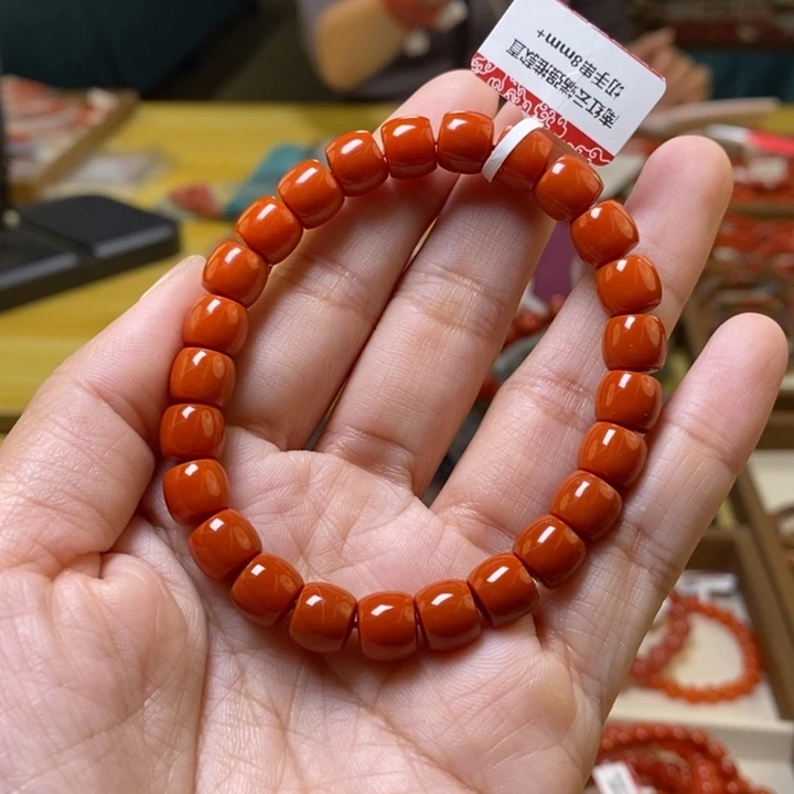 未镶嵌卡8+南红玛瑙