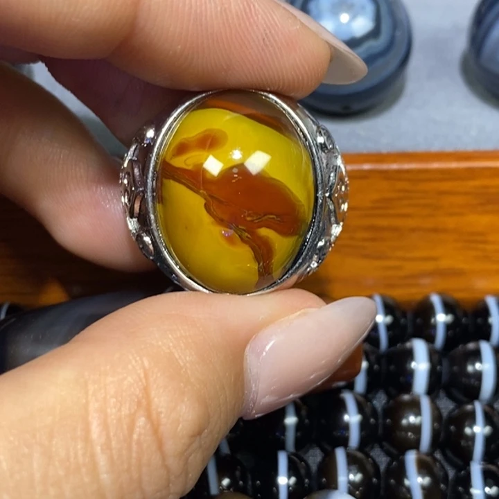 合金颈饰玛瑙/玉髓
