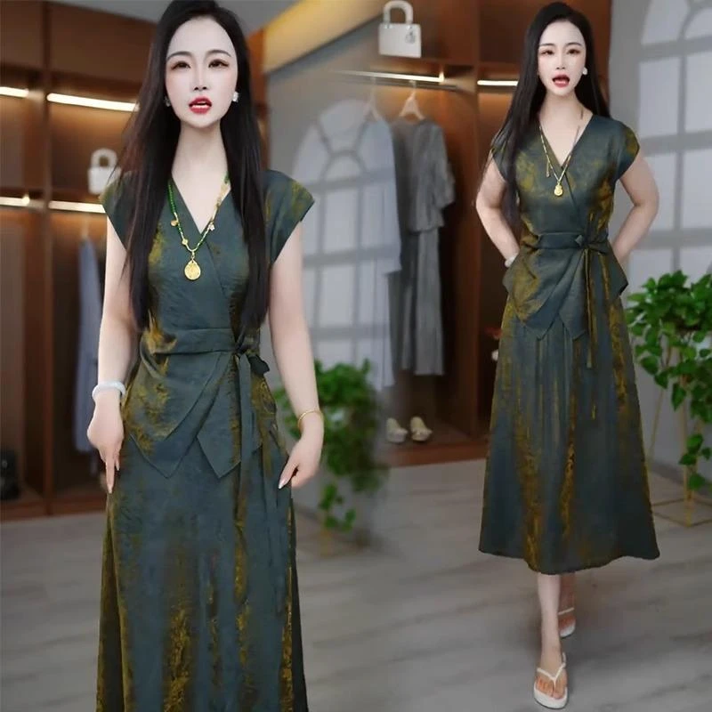 时尚连衣裙套装女2025夏季新款洋气显瘦绑带短袖上衣半身裙两件套