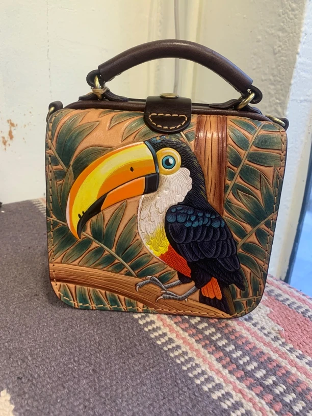 【壹期医生包】皮雕大嘴鸟