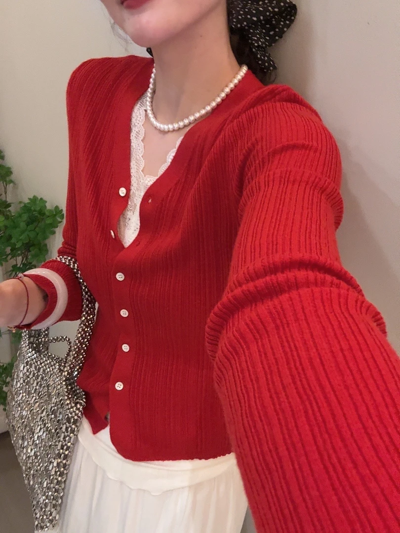 老赵服饰 韩系竖坑条V领针织开衫上衣 21AU3261