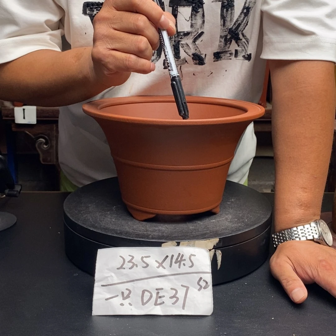 紫砂花盆货号一只DE37