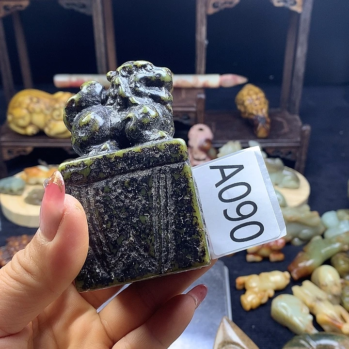 遇***3和田玉未镶嵌颈饰