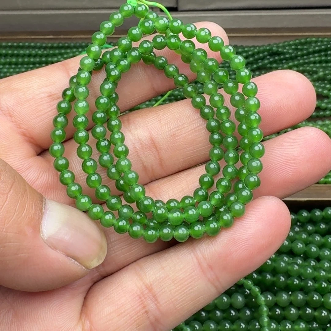 和田玉未镶嵌颈饰碧玉冰底辣阳绿卡4