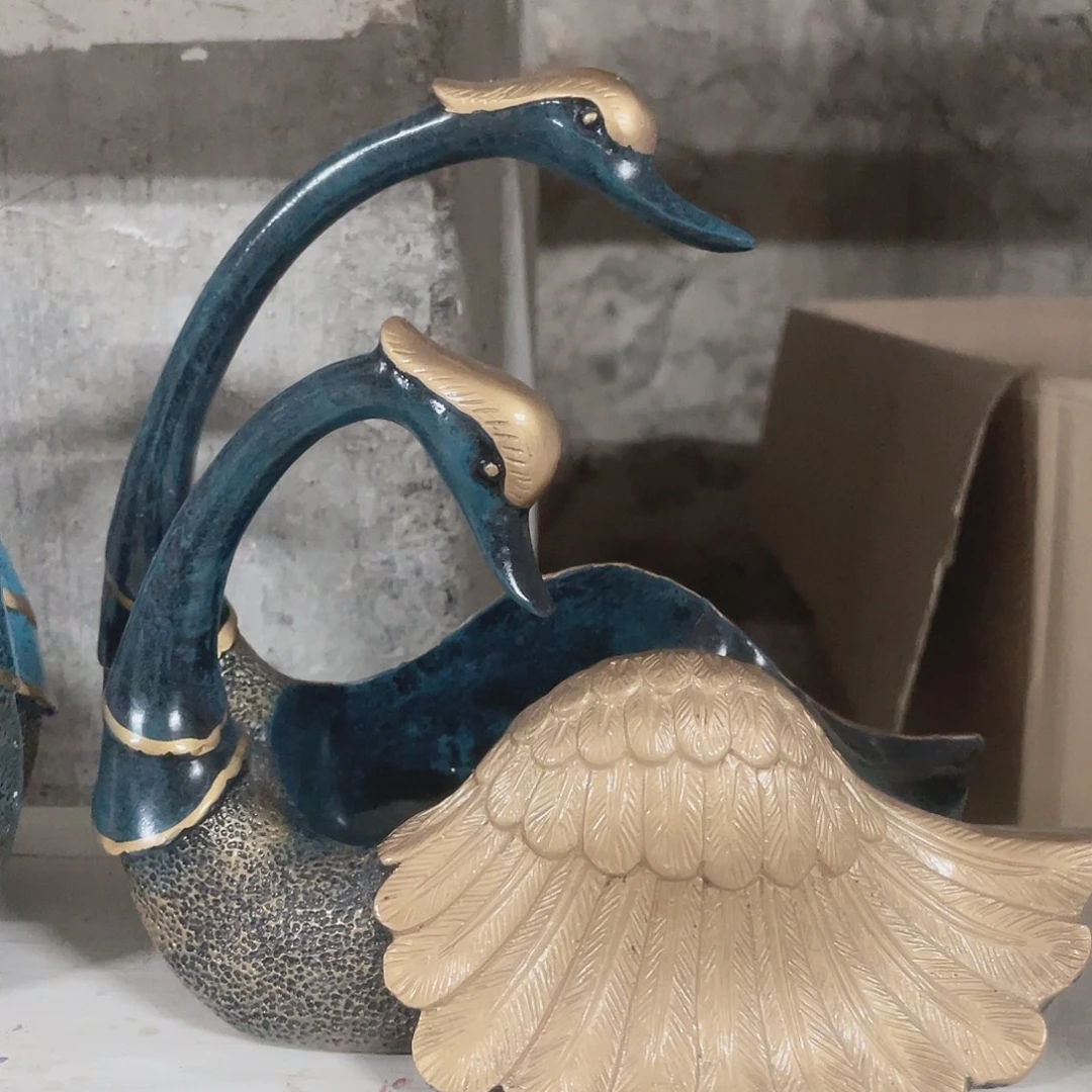 陶瓷蓝色双天鹅酒驾1111111111