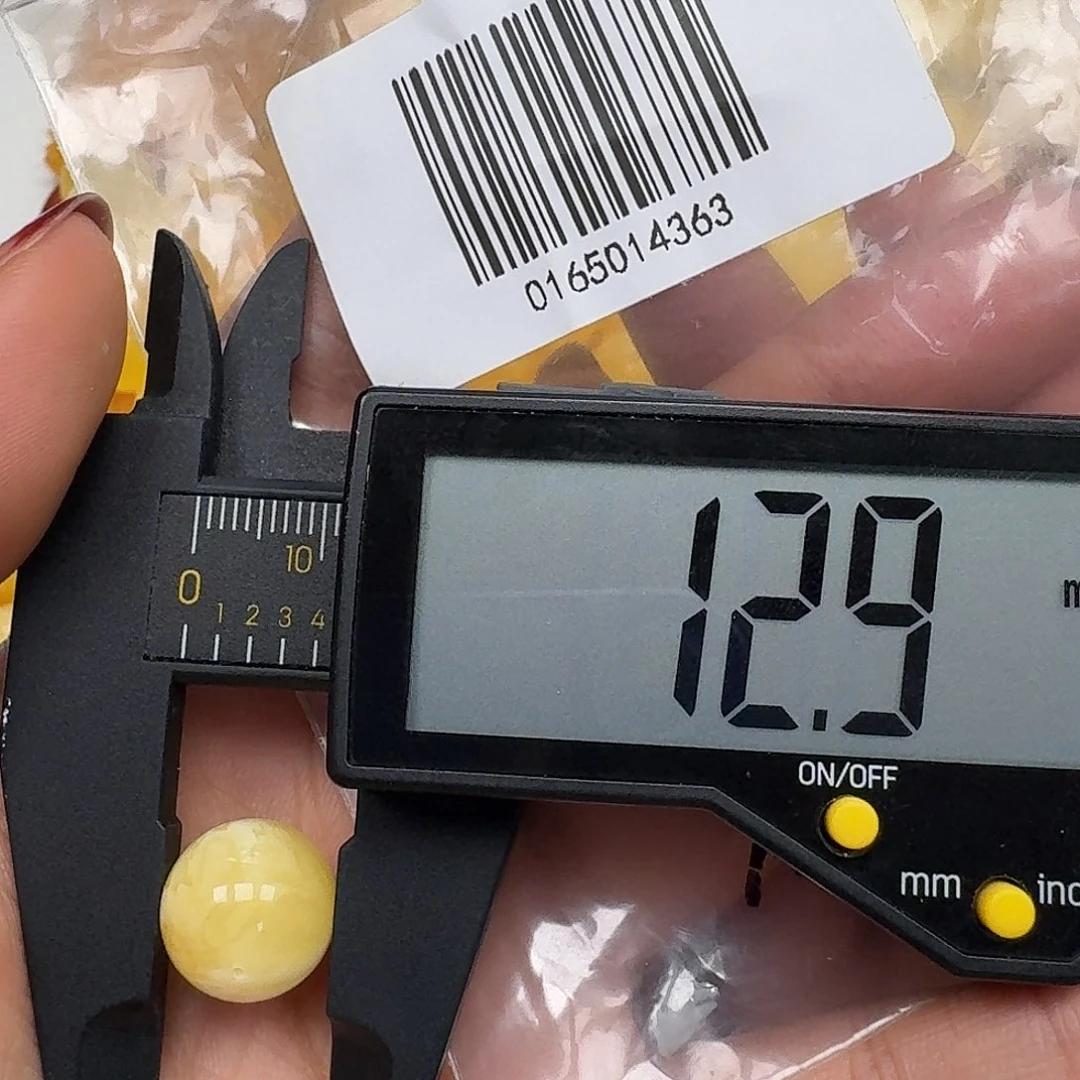 琥珀未镶嵌裸石悠悠