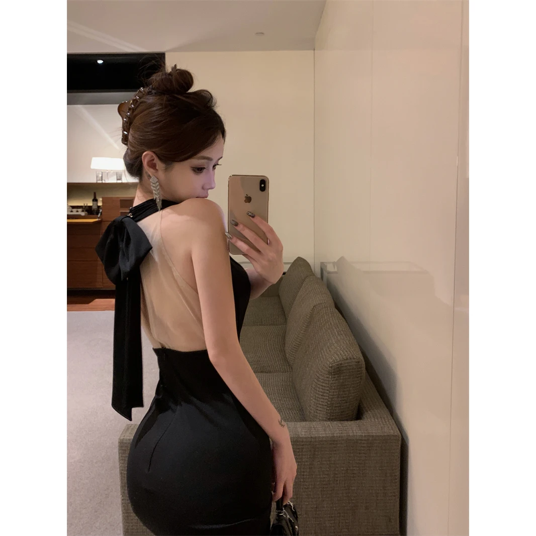 网纱拼接绑带挂脖连衣裙女春季设计感紧身短裙性感风收腰包臀裙子