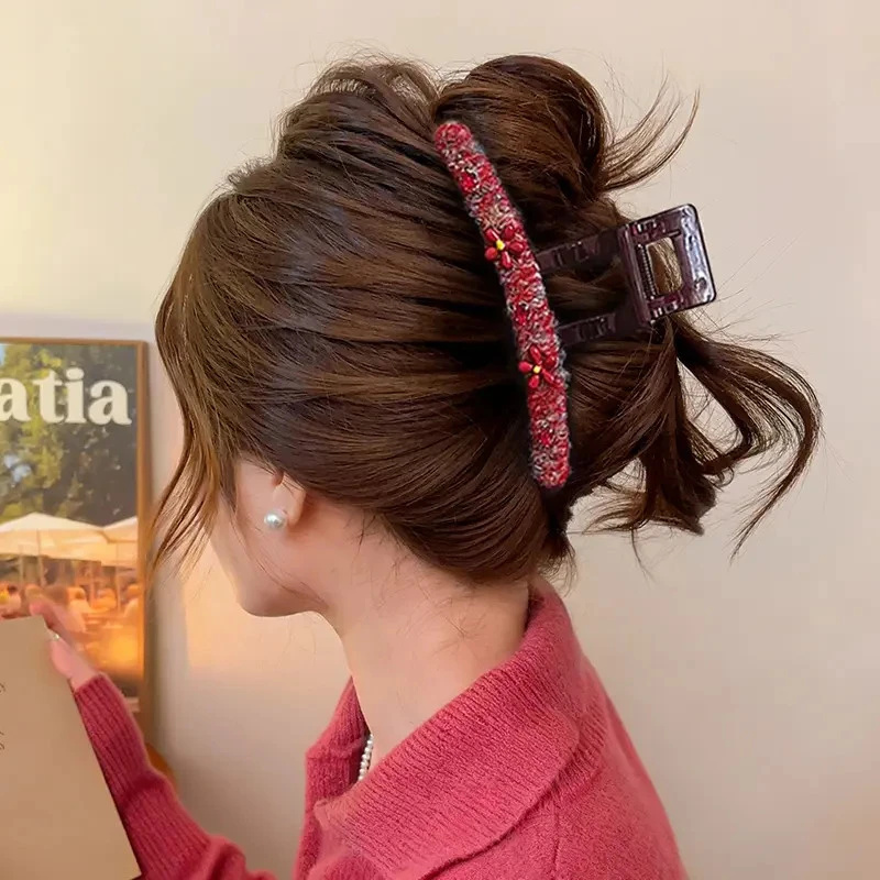 红色花朵蝴蝶结抓夹女新年氛围鲨鱼夹2025新款高级感盘发夹发饰冬