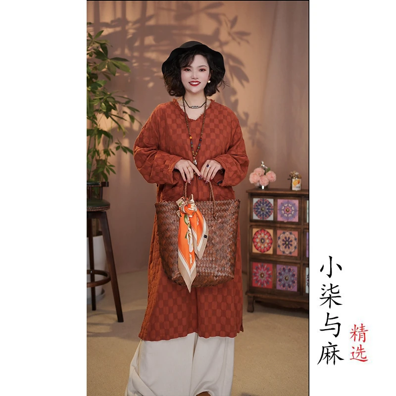 【小柒与麻】（衣长112胸围140）雨露麻暗纹提花领口拉毛裙袍焦糖色