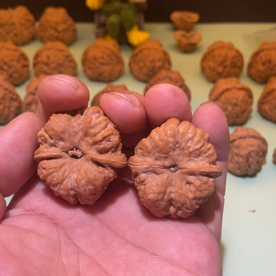 文玩核桃吊坠蛤蟆头36全品368