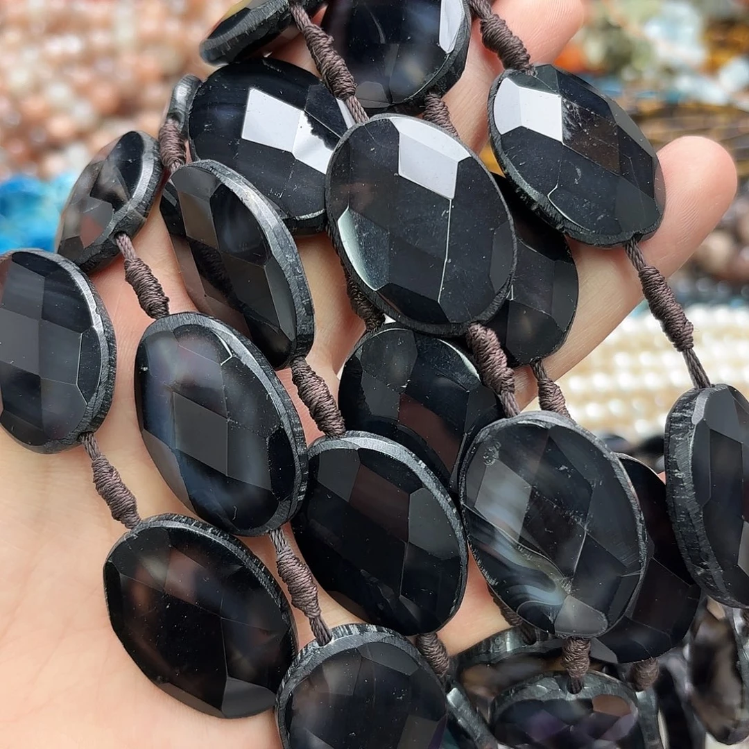 玛瑙/玉髓未镶嵌珠宝半成品26×35黑玛大蛋型切一条