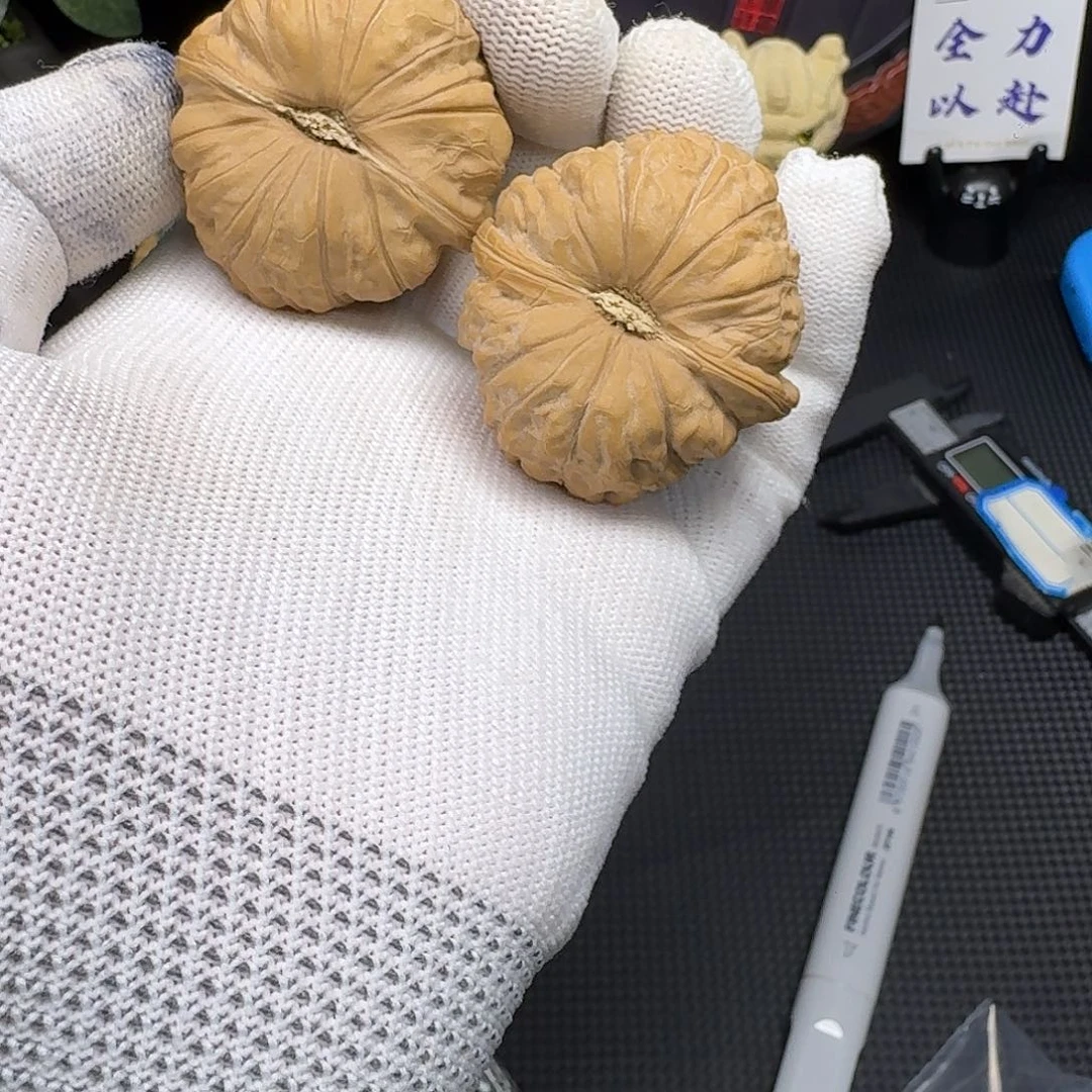 文玩核桃吊坠无****牛412南瓜