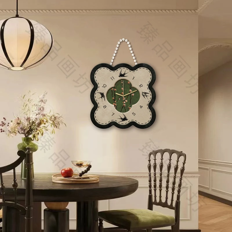 新款中古风餐厅挂钟法式复古客厅时钟家用静音餐桌背景墙钟表