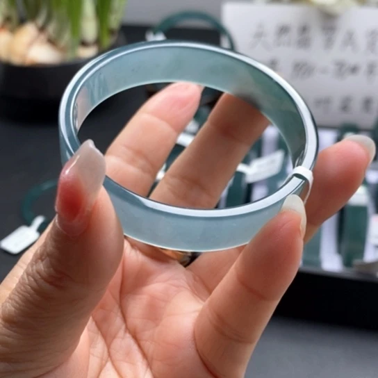翡翠手镯未镶嵌54尺寸