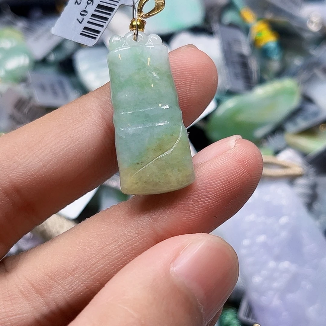 翡翠未镶嵌颈饰缅甸翡翠A货