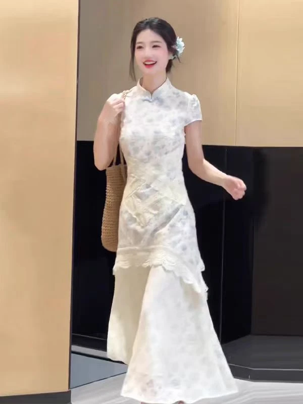 552#五一出游独特漂亮新中式改良旗袍女夏蕾丝镂空碎花连衣裙新款