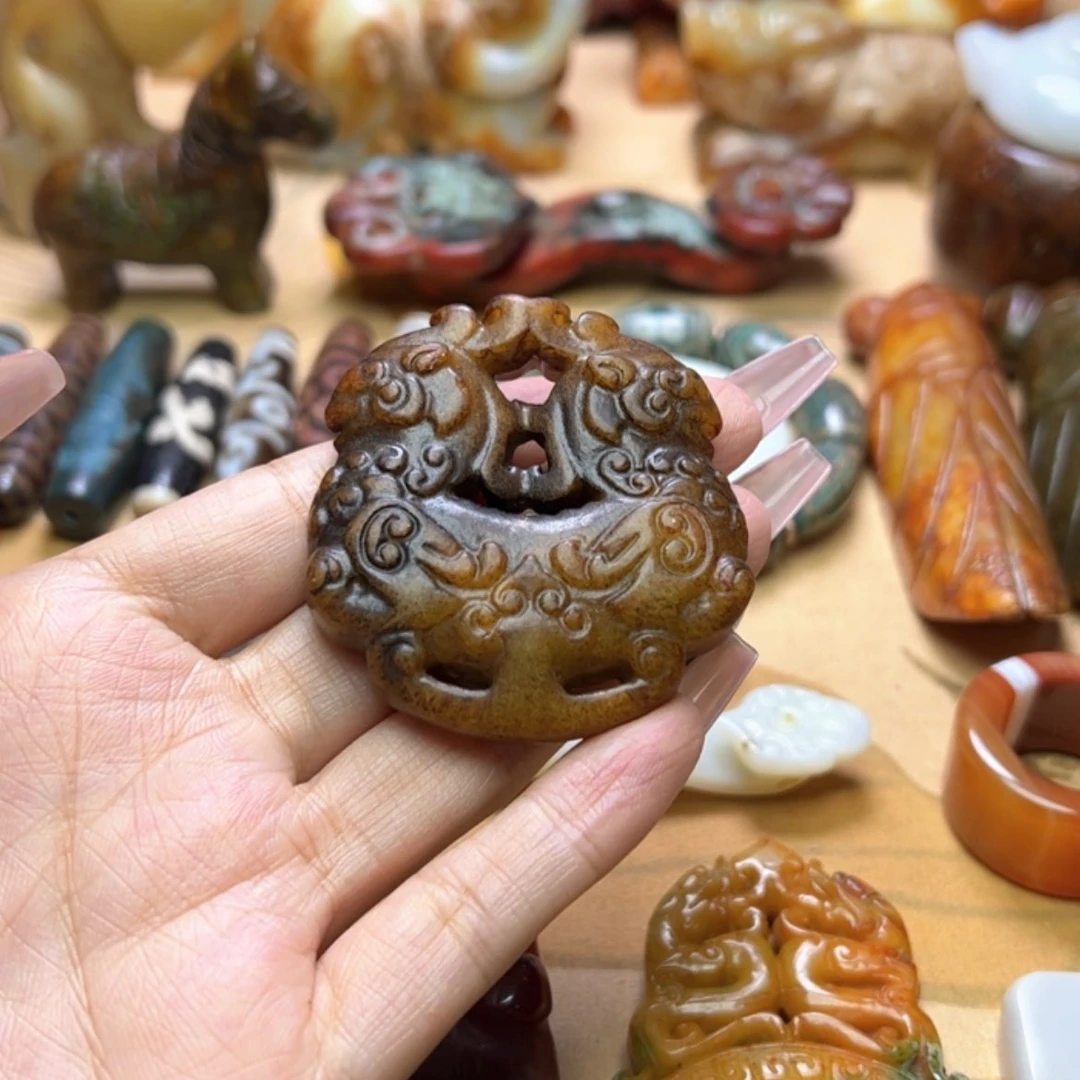 【闪购商品】蛇纹石玉颈饰未镶嵌