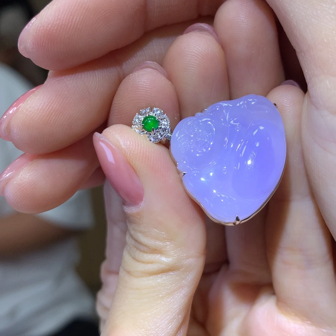 18K金镶嵌挂件翡翠满**爱不退不换