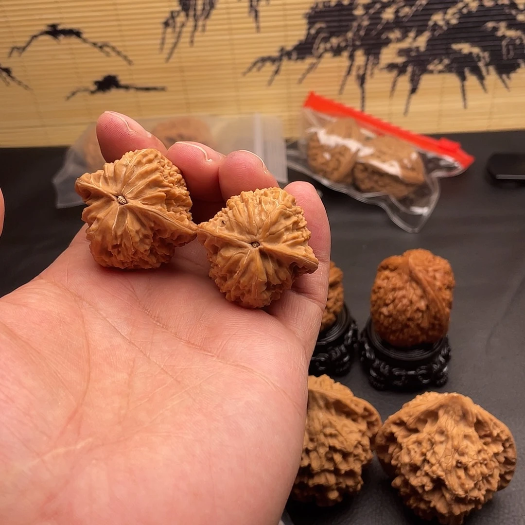 文玩核桃把件磨盘文玩核桃