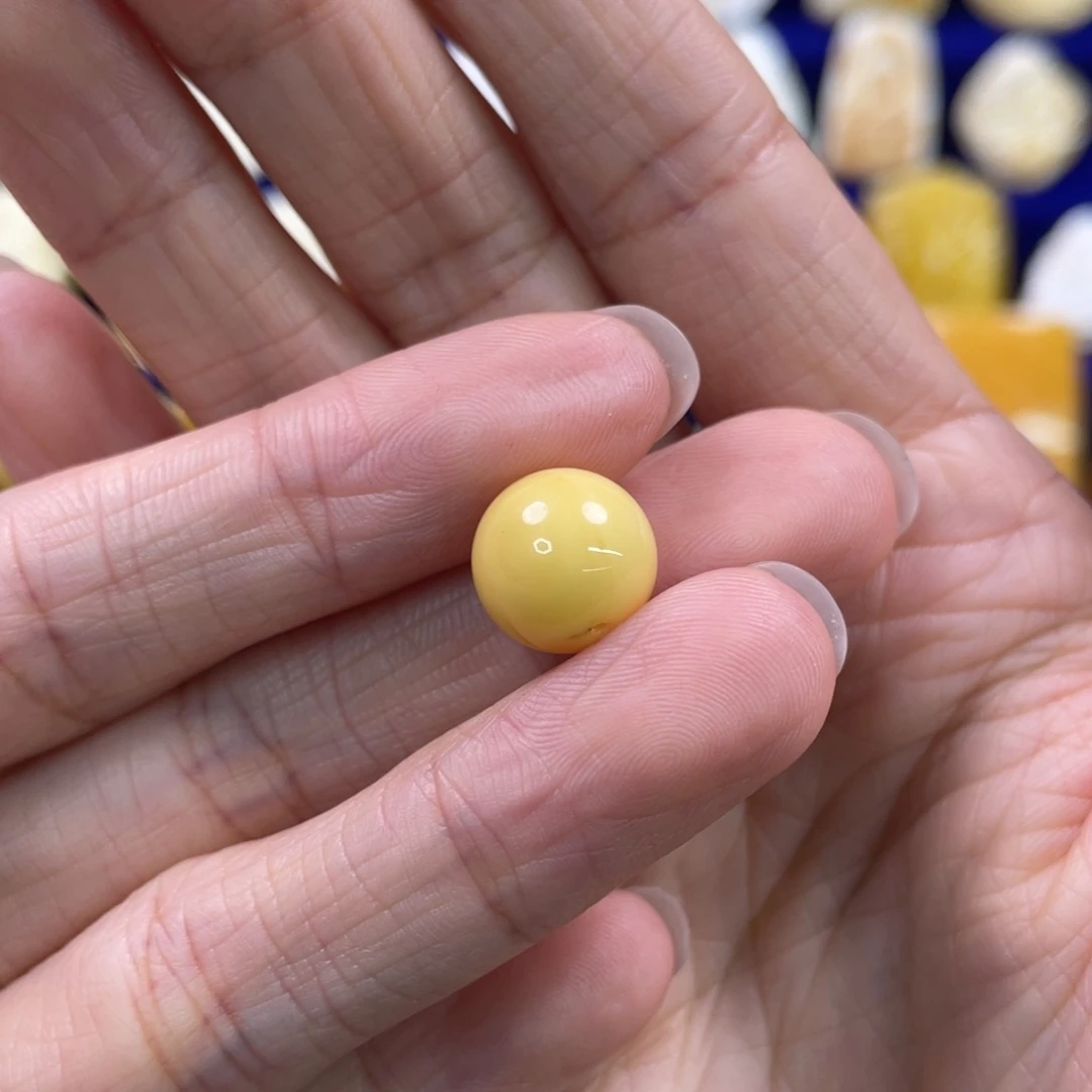 蜜蜡裸石未镶嵌林*妹琥珀蜜蜡珠子