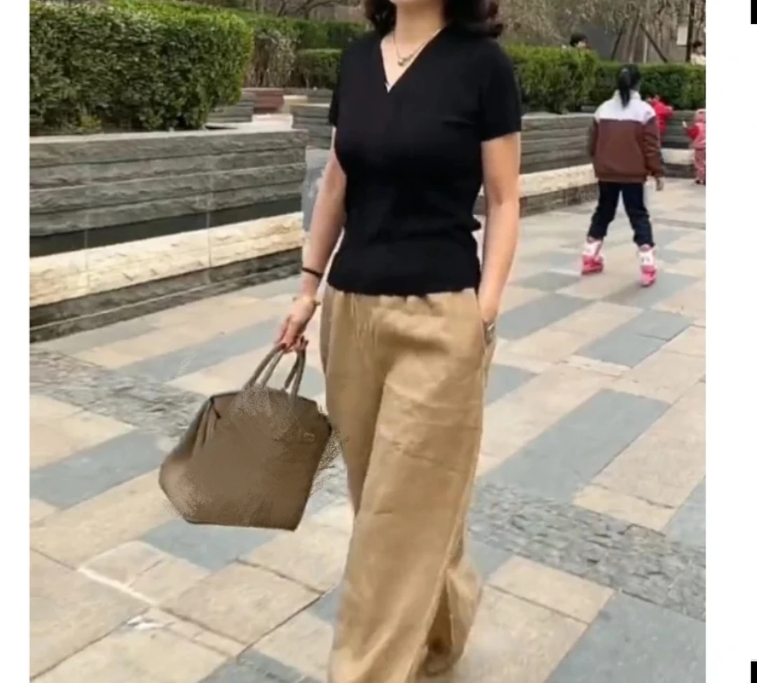 新款气质减龄显瘦遮肉洋气女装