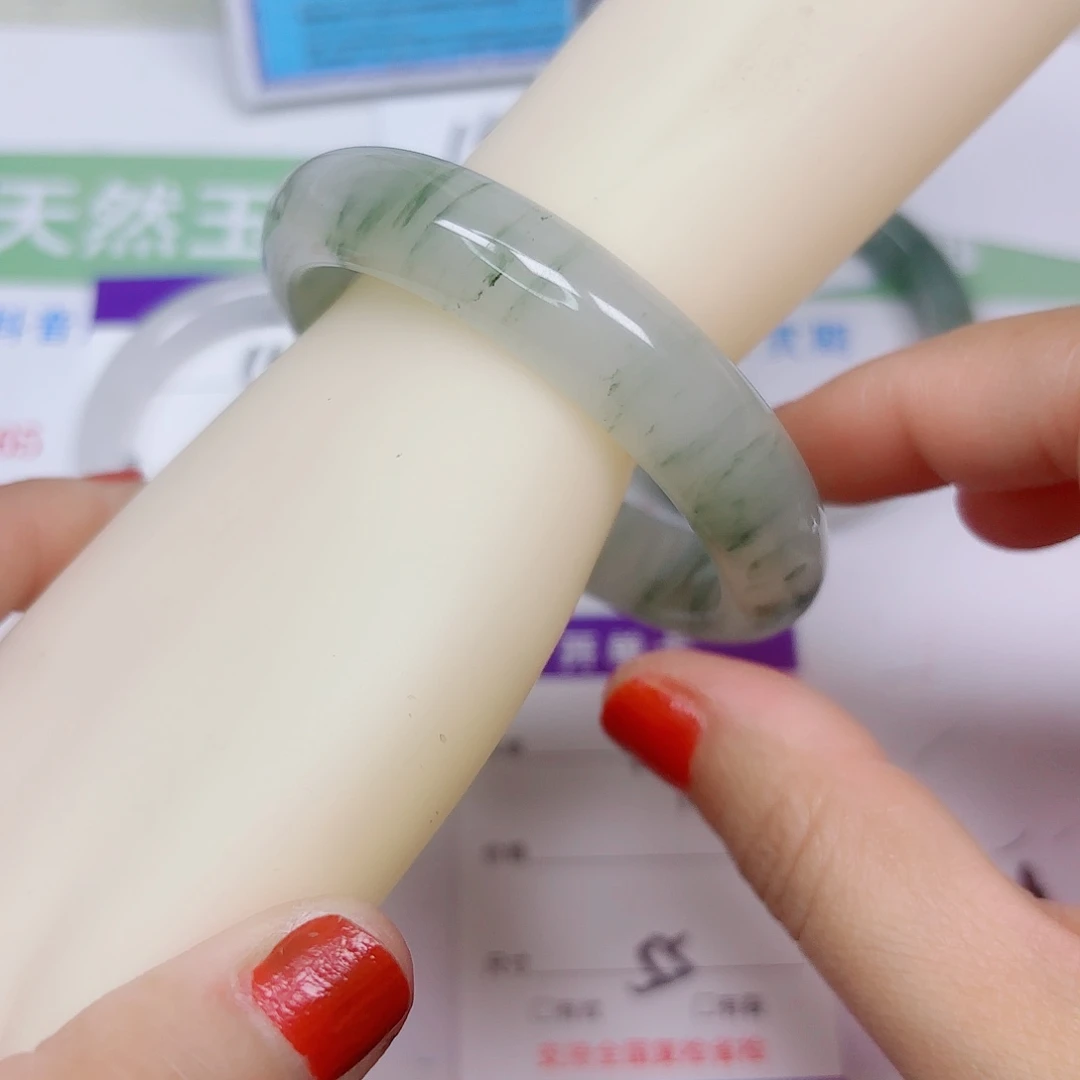 石英质玉未镶嵌手镯17/555