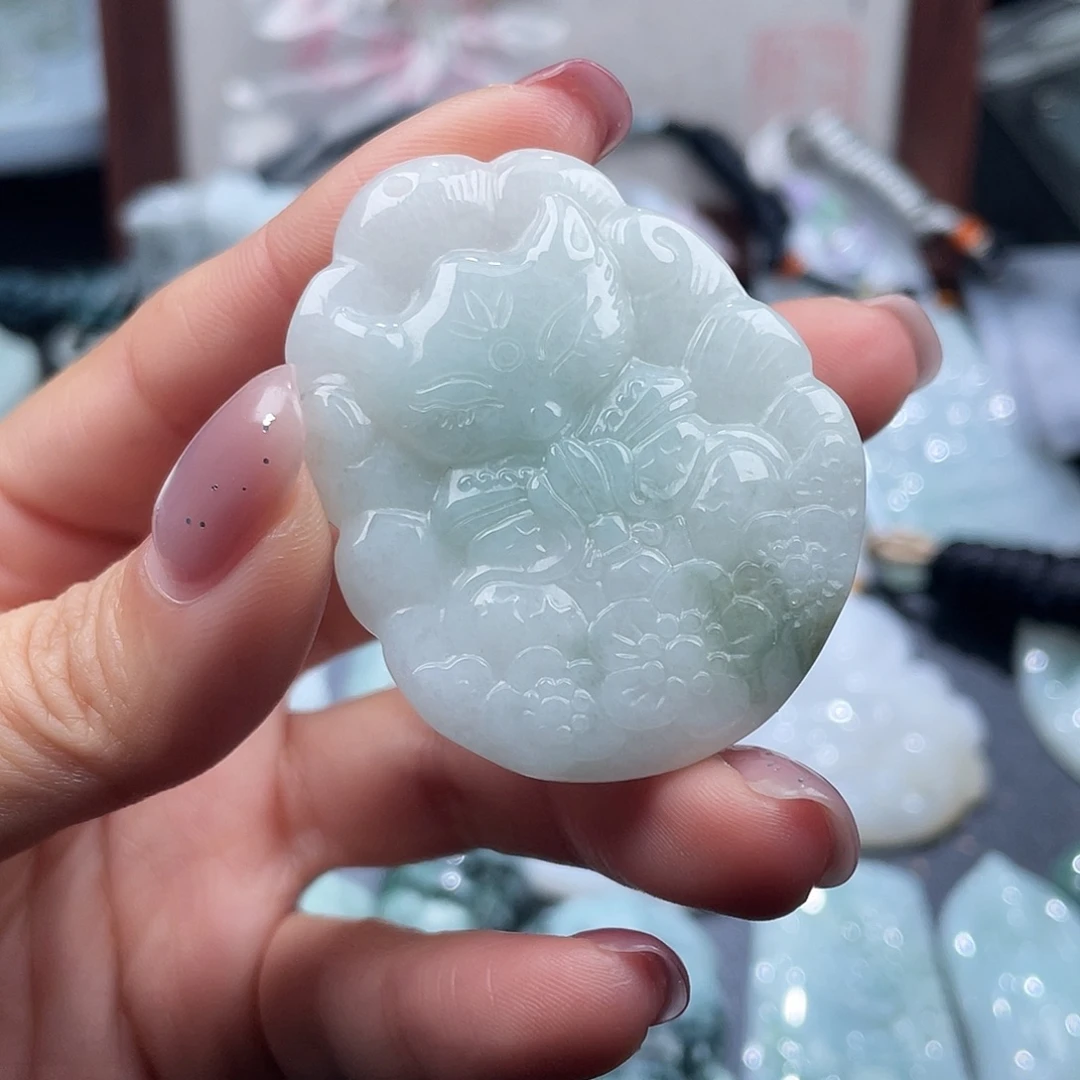 翡翠未镶嵌颈饰翡翠
