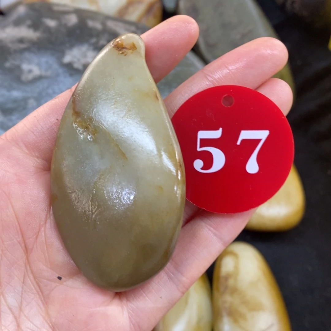 未镶嵌和田玉挂件