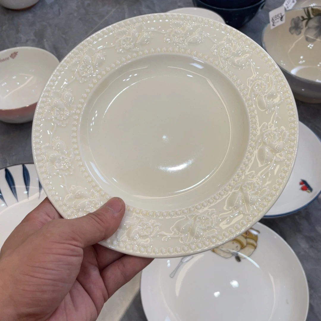陶瓷微瑕餐具介意勿拍，满18飞！