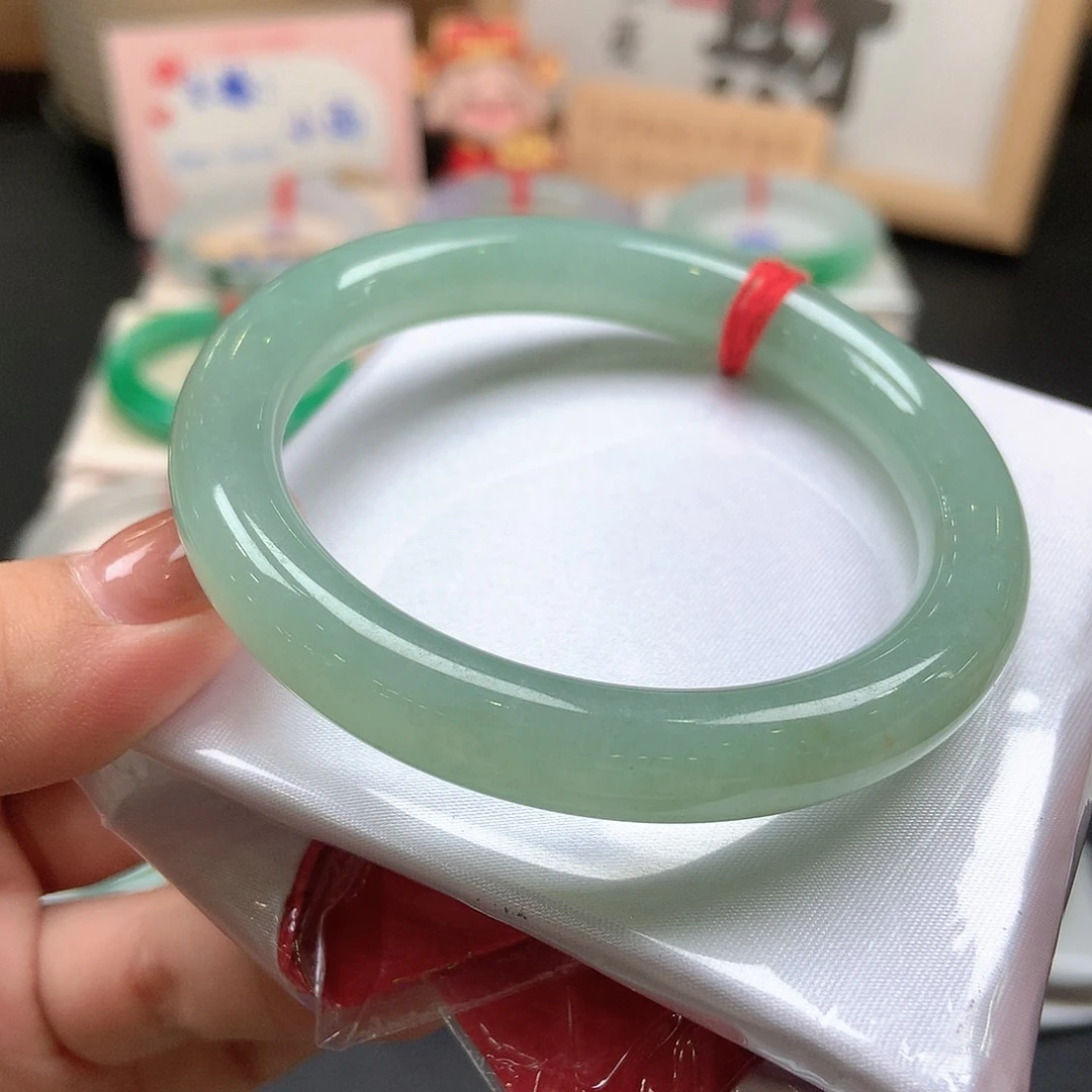 翡翠未镶嵌手镯15号