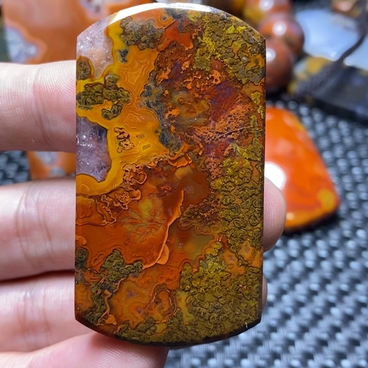 玛瑙/玉髓颈饰未镶嵌