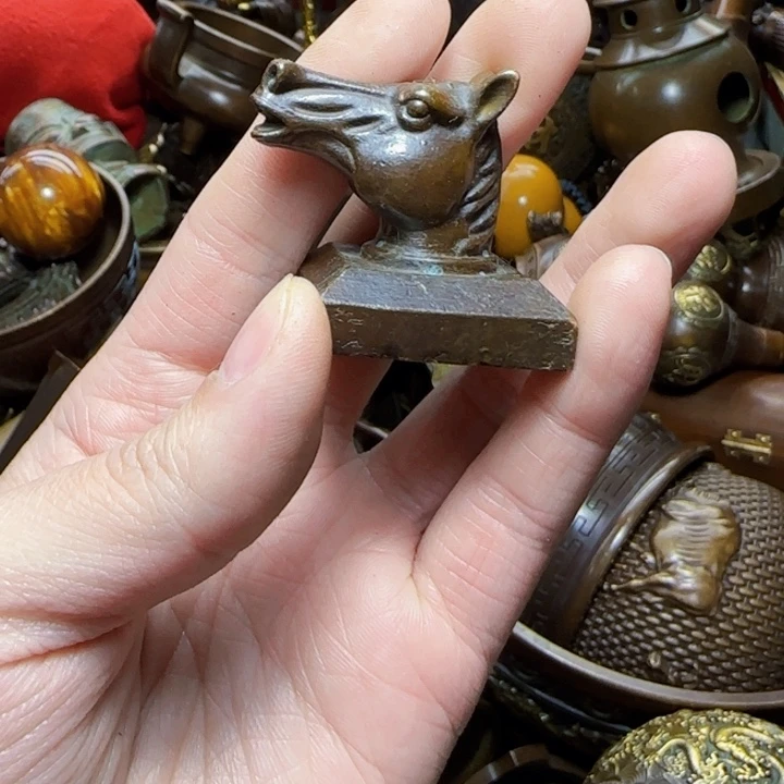 铜器把玩摆件链接