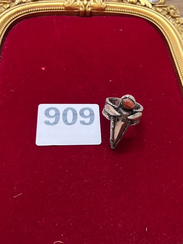 铁合金大理石戒指 复古箭头爪戒指909