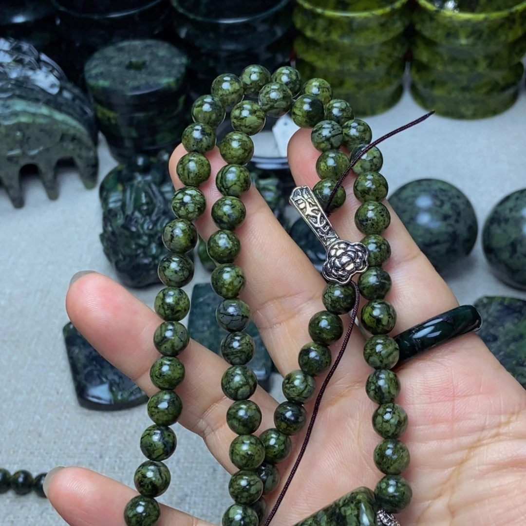 蛇纹石玉颈饰未镶嵌用****3