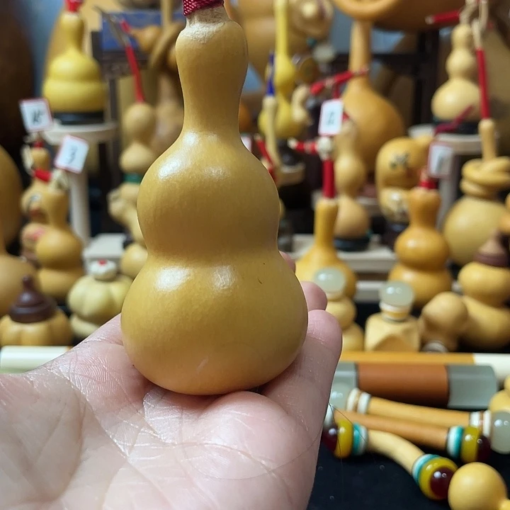 万**意葫芦丝老师在讲英语听力时光