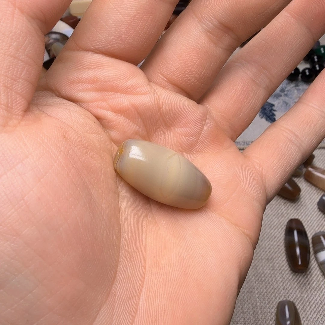 玛瑙/玉髓颈饰合金